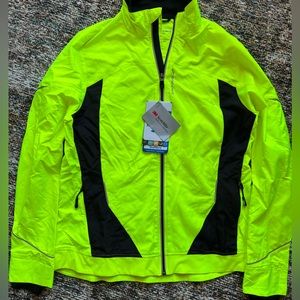 Brooks Nightlife Jacket II. 3M Scotchlite Reflective Material. Size M.
